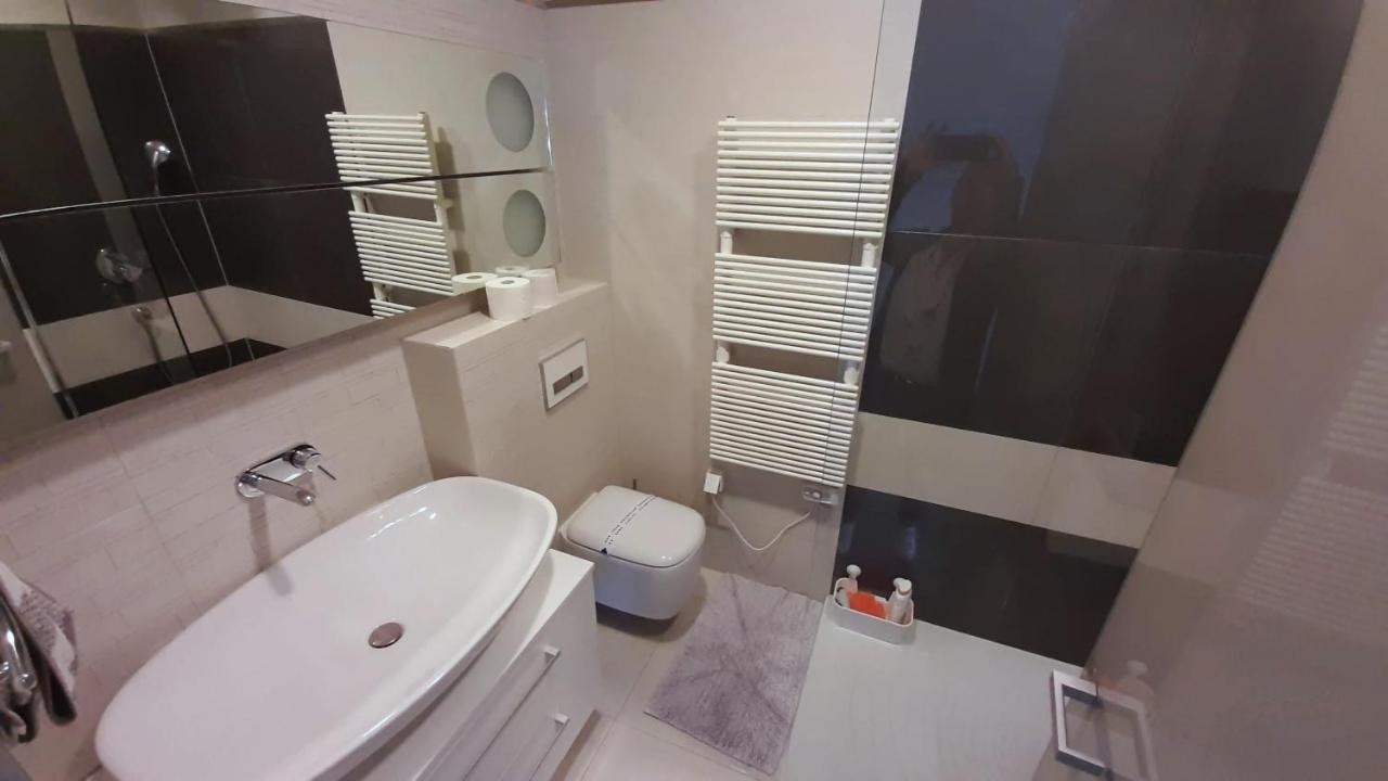 Apartment Iva Omiš Екстериор снимка